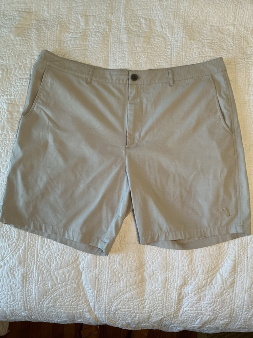 Local Boy Men’s Flat Front Shorts - size 40 / label 38